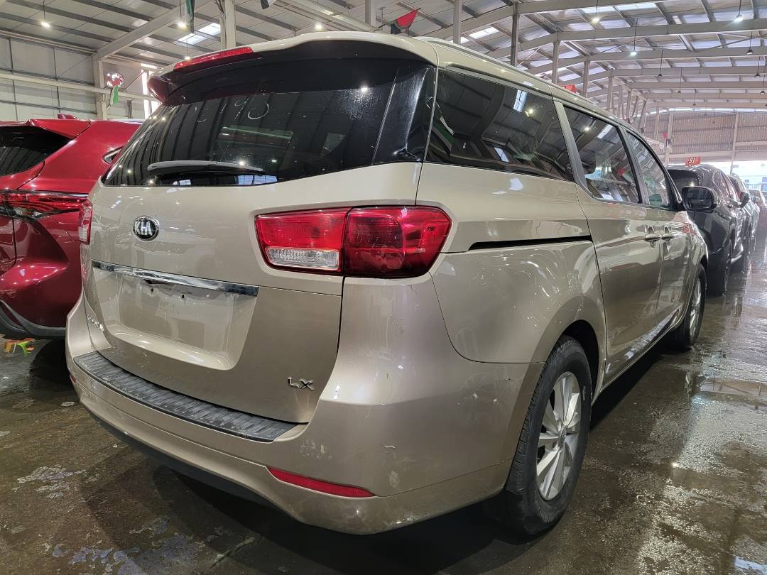 2015 KIA SEDONA — 162581 Miles — Lot 6061109 — Main - Marhaba Auctions Used Cars - Image 3