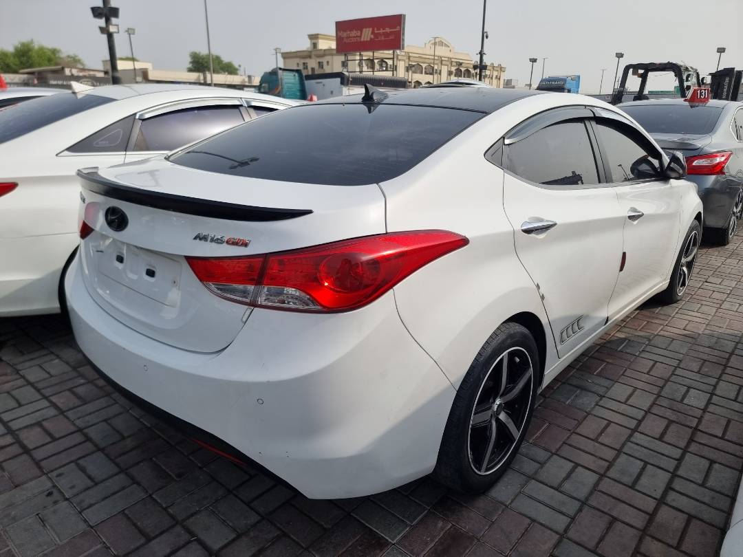 2011 HYUNDAI AVANTE — 188143 KM — Lot 215487 — Souq - Marhaba Auctions Used Cars - Image 4