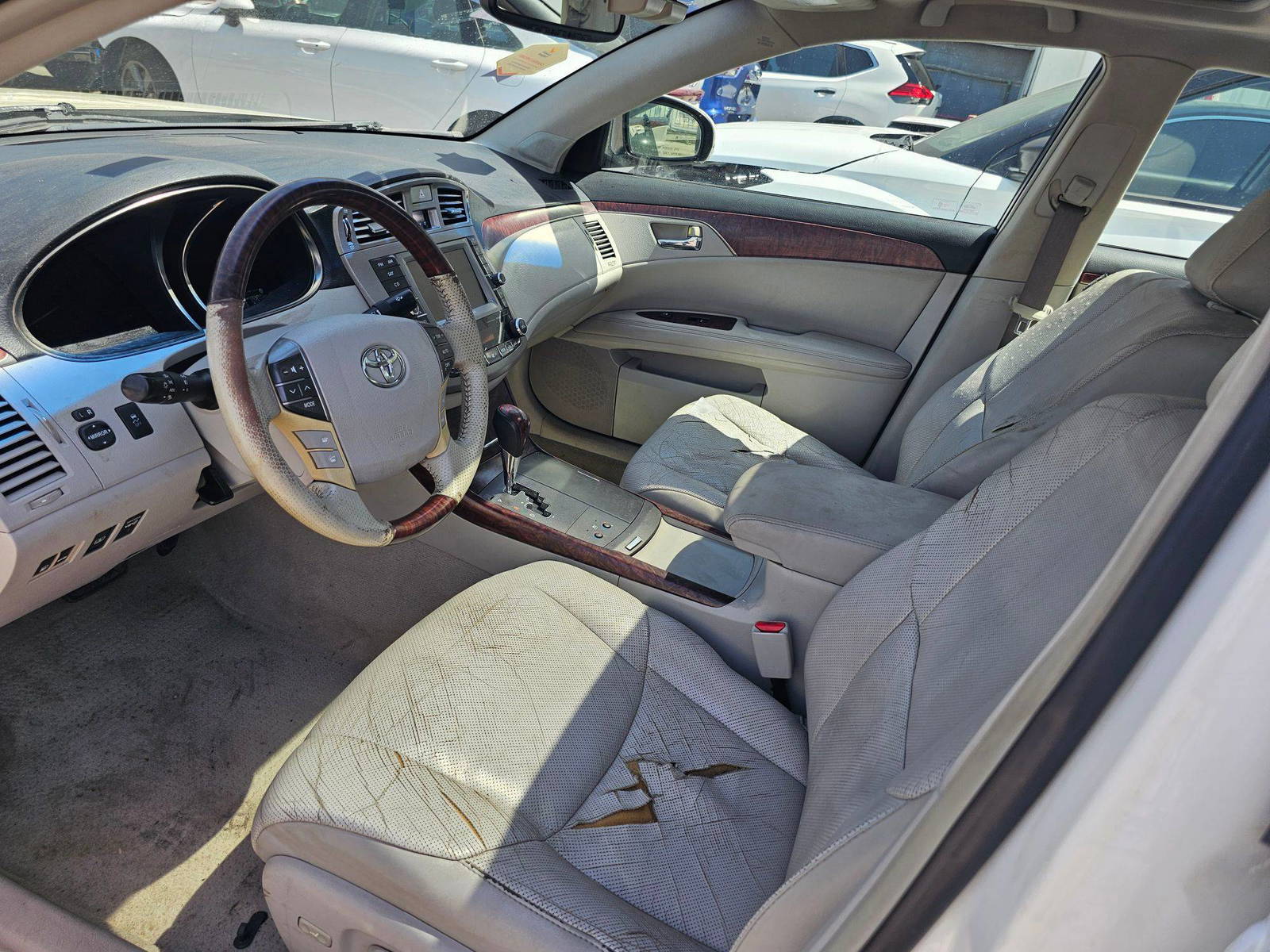 TOYOTA AVALON 2011 - Marhaba Auction Used Cars - Image 8