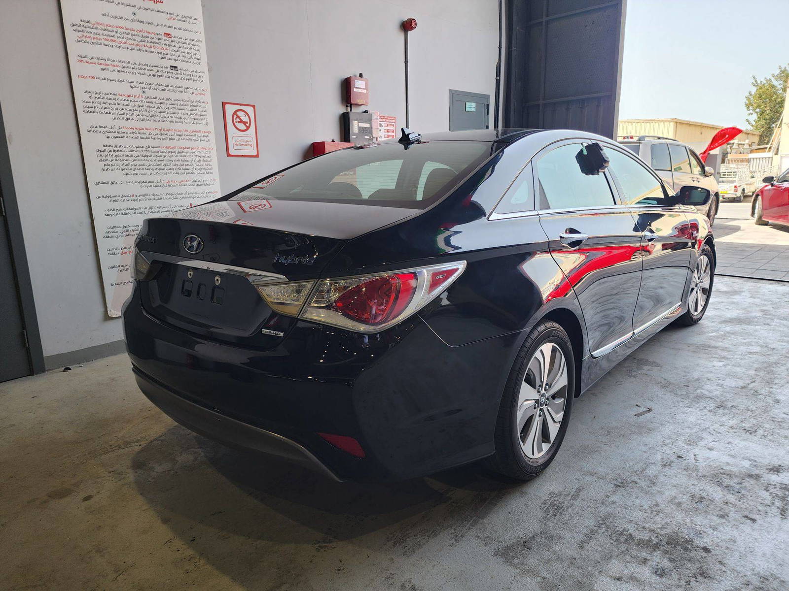 2015 HYUNDAI SONATA — 211716 Miles — Lot 131432 — Al Quoz - Marhaba Auctions Used Cars - Image 6
