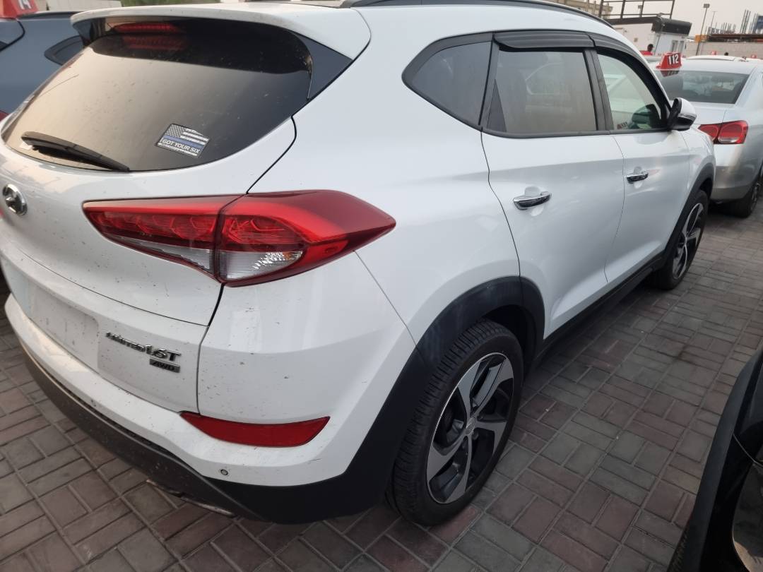 2016 HYUNDAI TUCSON — 111643 Miles — Lot 146880 — Ind. 12 - Marhaba Auctions Used Cars - Image 4