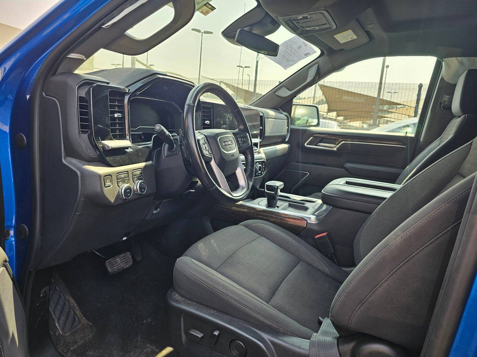 2022 GMC SIERRA — 85140 Miles — Lot 9NG550948 — Souq - Marhaba Auctions Used Cars - Image 8