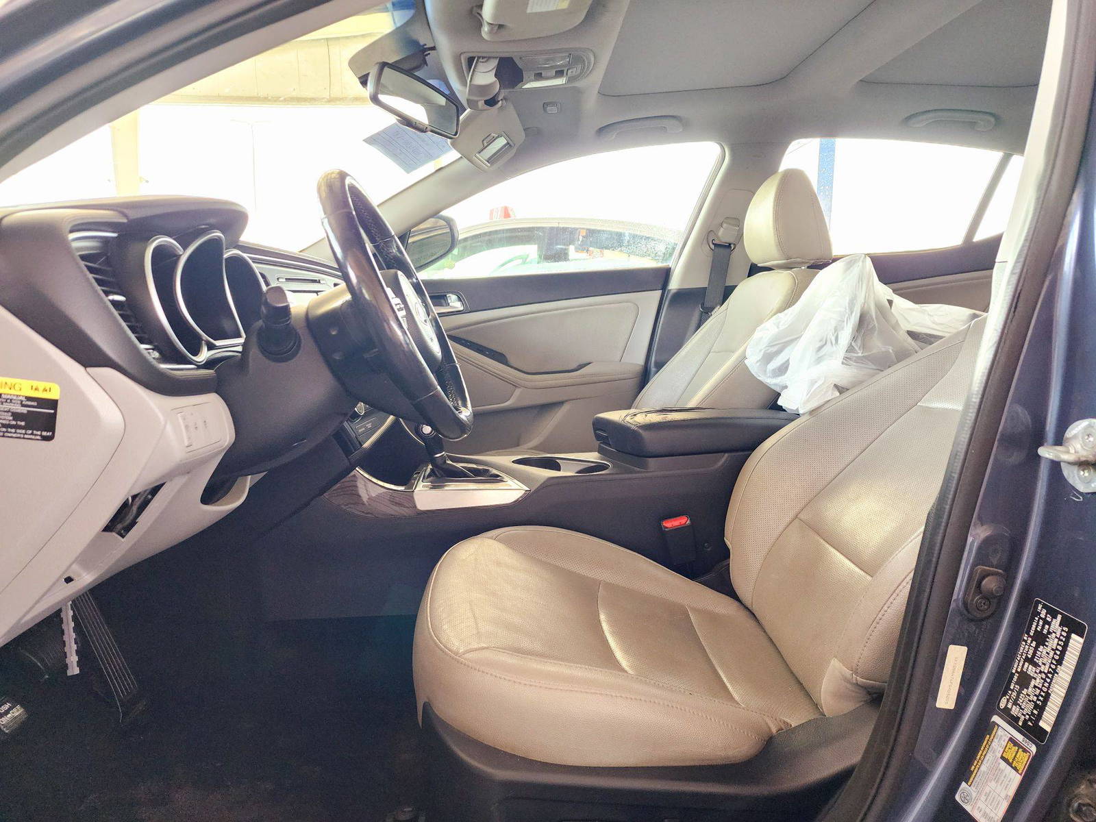 2015 KIA OPTIMA — 204278 Miles — Lot 62278434 — Souq - Marhaba Auctions Used Cars - Image 9
