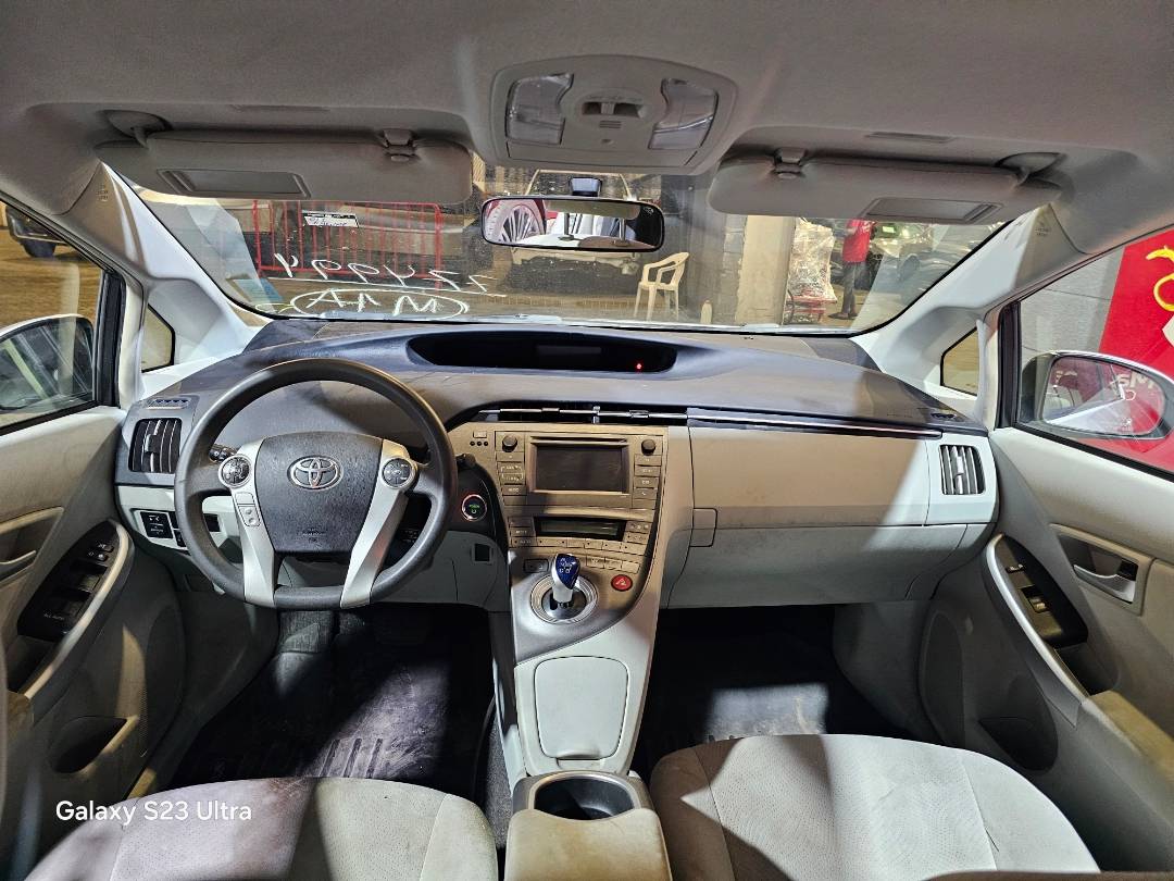 2014 TOYOTA PRIUS — 130870 Miles — Lot 67650685 — Main - Marhaba Auctions Used Cars - Image 8