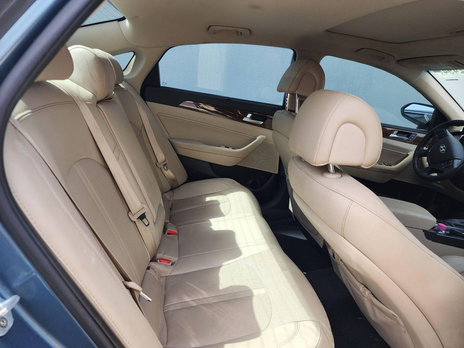 2017 HYUNDAI SONATA — 114981 Miles — Lot 77441 — Al Quoz - Marhaba Auctions Used Cars - Image 8