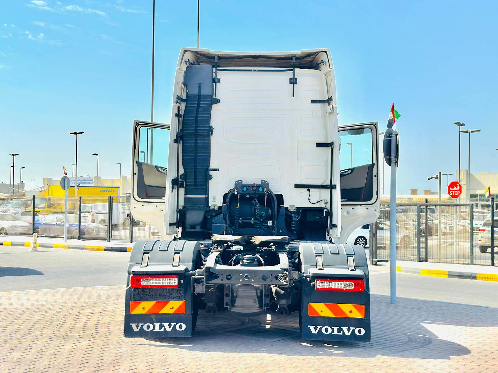 VOLVO FH-Series 2016 - Marhaba Auction Used Cars - Image 3