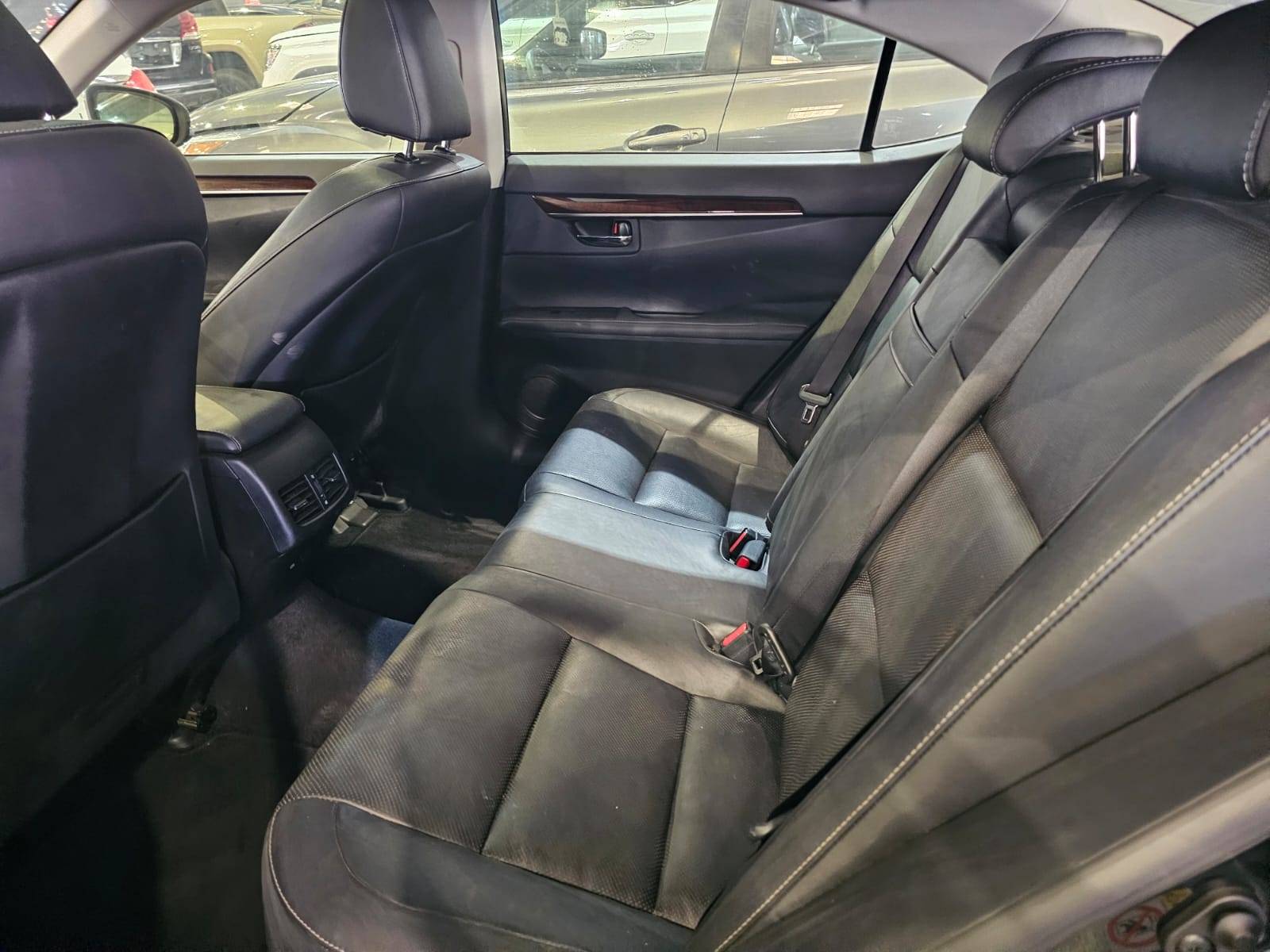 2015 LEXUS ES 350 — 140831 Miles — Lot 99518495 — Main - Marhaba Auctions Used Cars - Image 6