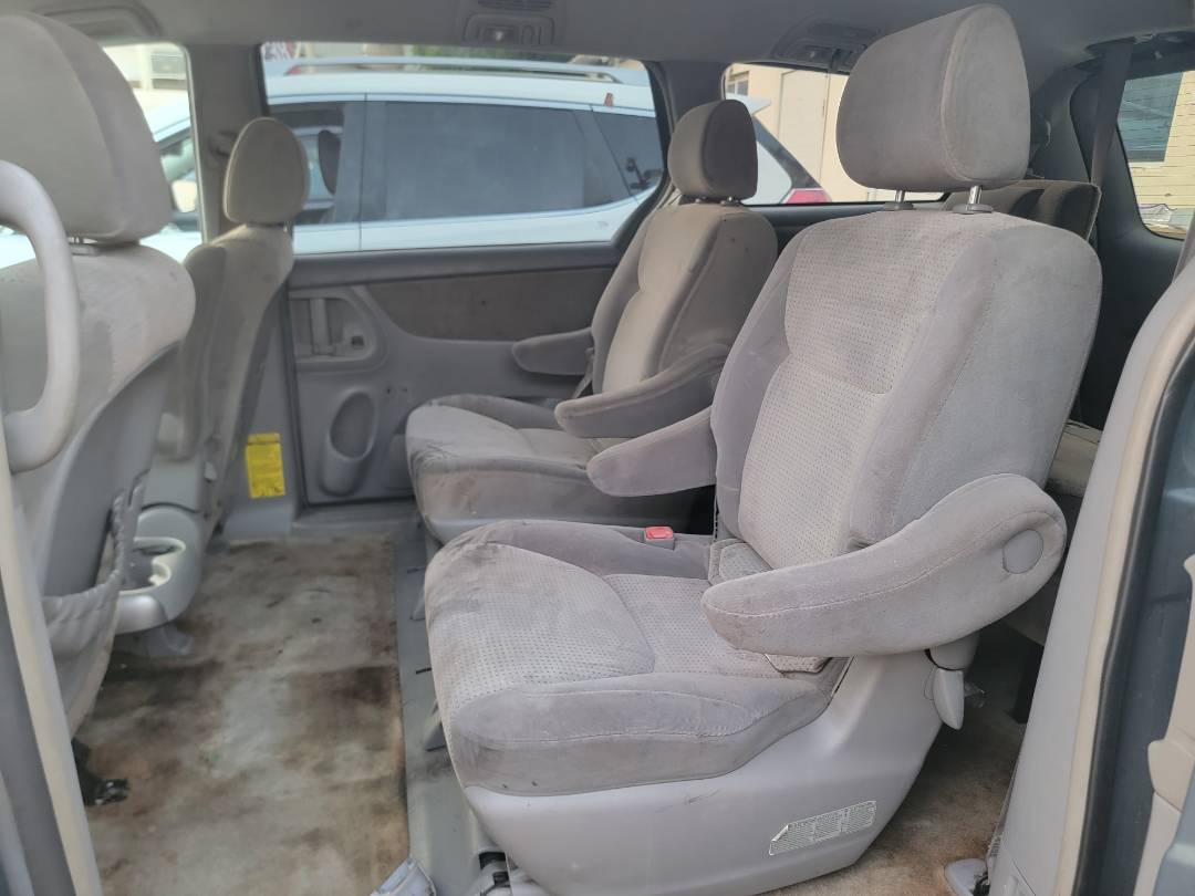 2008 TOYOTA SIENNA — 233226 Miles — Lot 58S198716 — Main - Marhaba Auctions Used Cars - Image 5