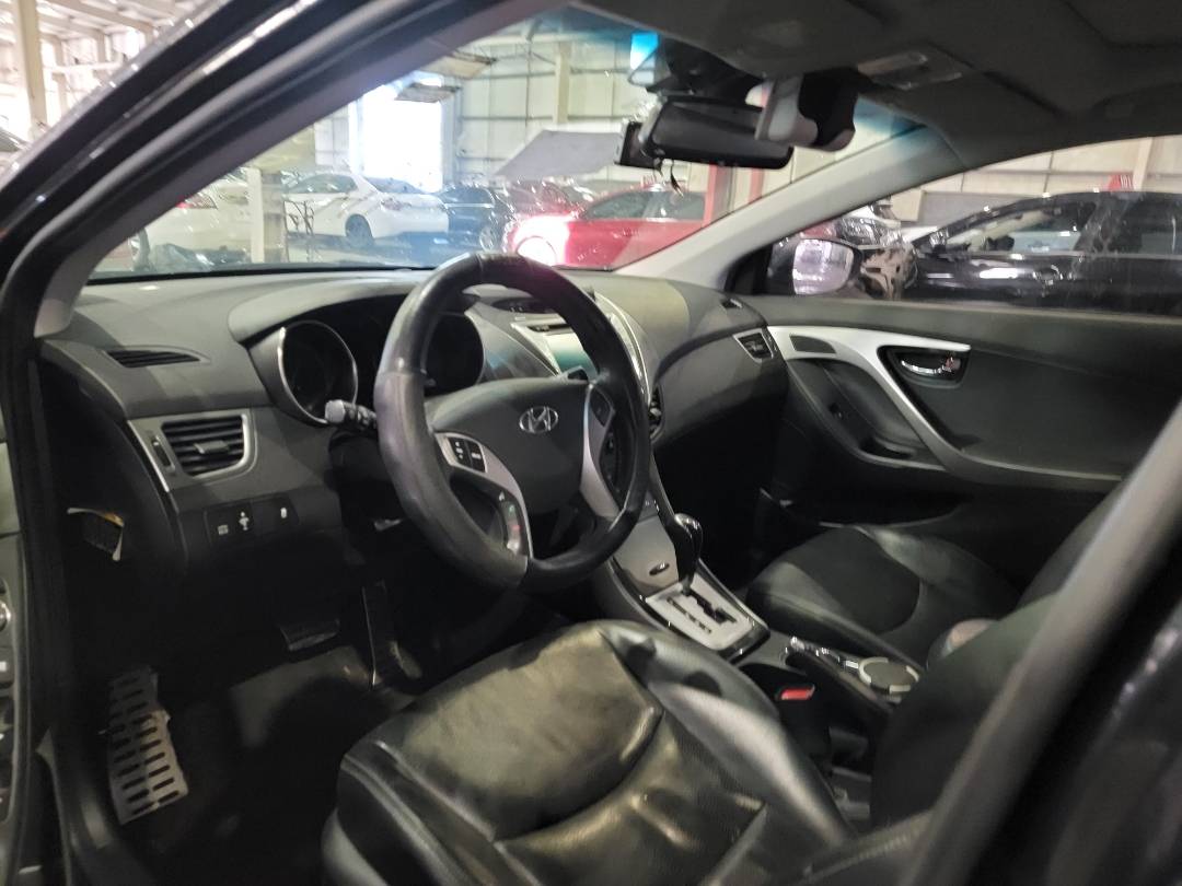 2011 HYUNDAI AVANTE — 214378 KM — Lot 062585 — Ind. 12 - Marhaba Auctions Used Cars - Image 6