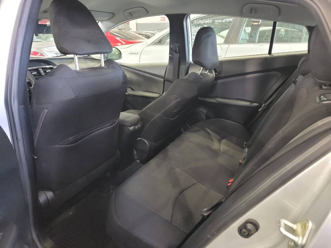2022 TOYOTA PRIUS — 87884 Miles — Lot 3034738 — Main - Marhaba Auctions Used Cars - Image 6