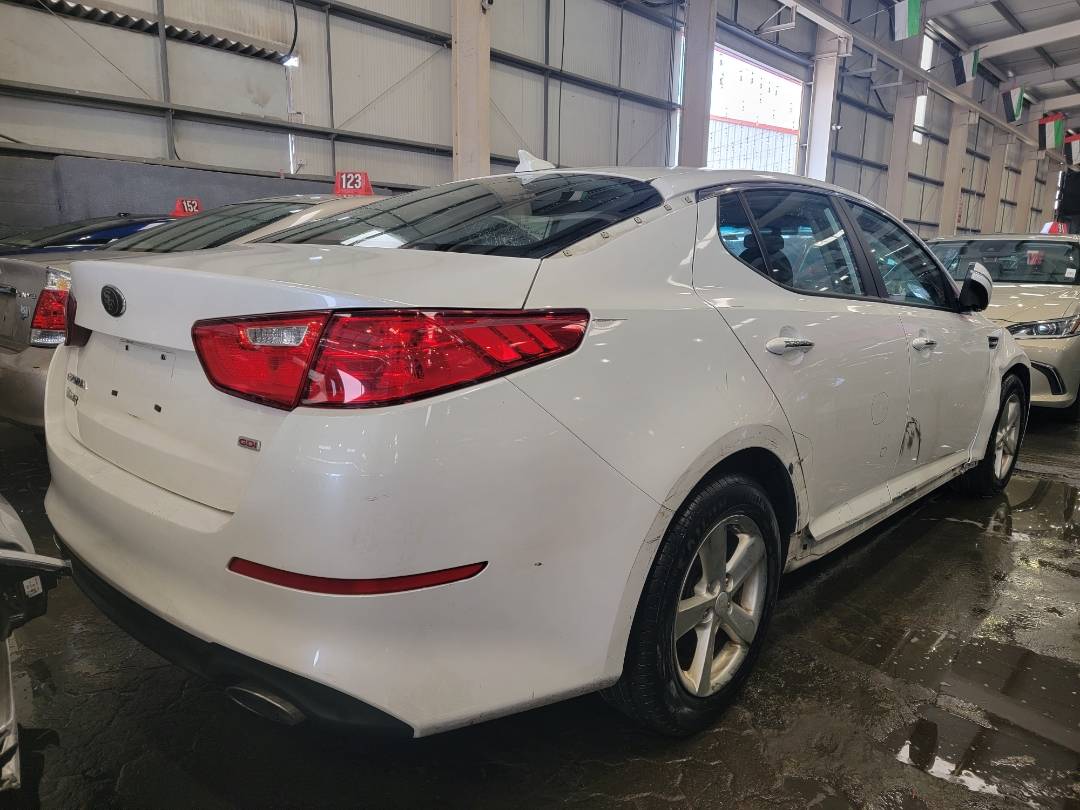 2015 KIA OPTIMA — 169834 Miles — Lot 664256 — Souq - Marhaba Auctions Used Cars - Image 4