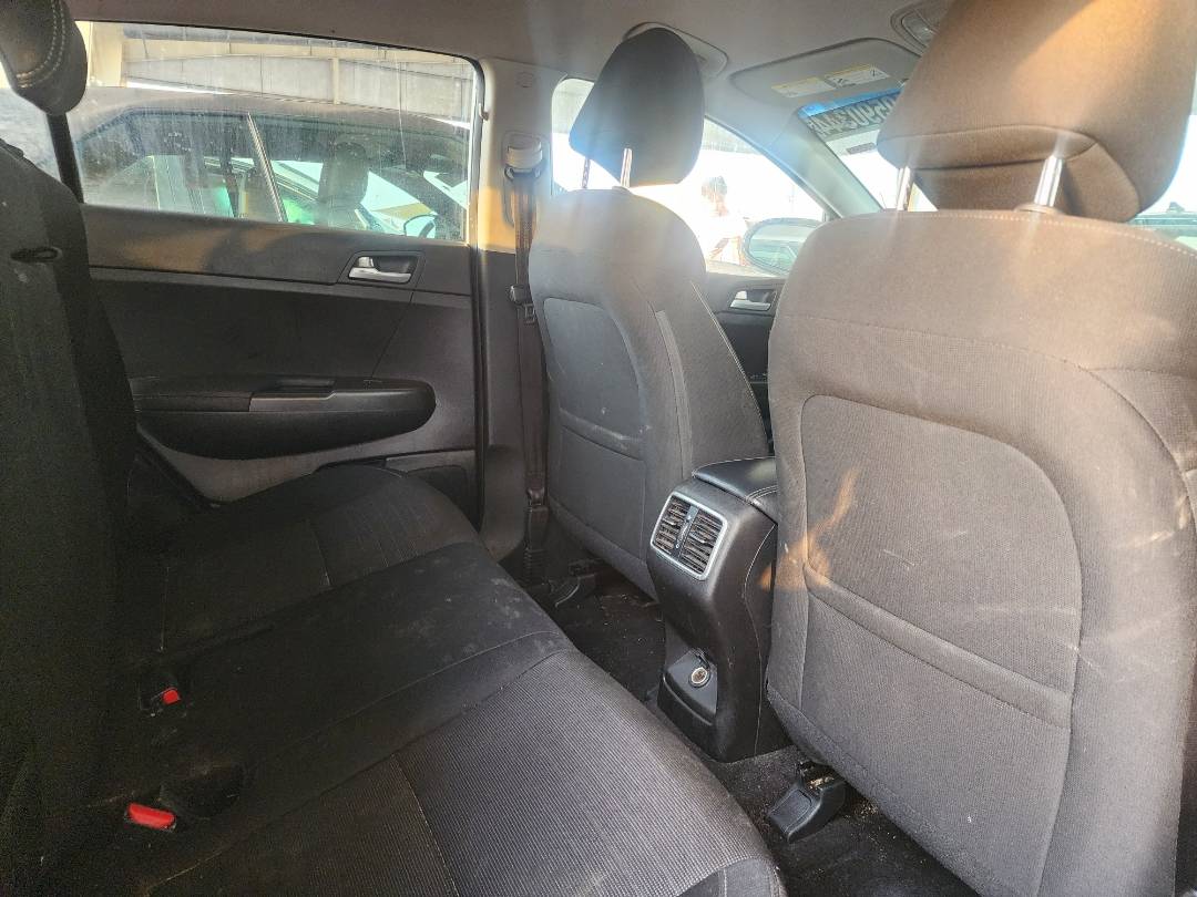 2018 KIA SPORTAGE — 122026 Miles — Lot 42875 — Souq - Marhaba Auctions Used Cars - Image 3