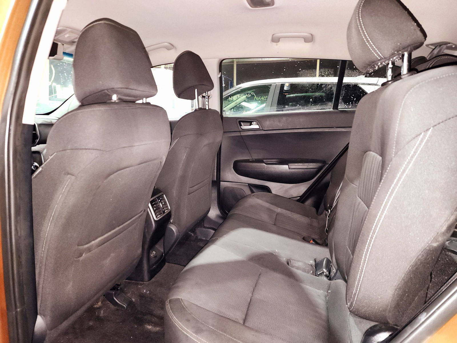2017 KIA SPORTAGE — 111347 Miles — Lot H7116766 — Souq - Marhaba Auctions Used Cars - Image 6