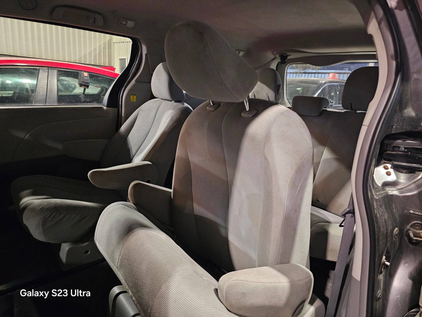 TOYOTA SIENNA 2011 - Marhaba Auction Used Cars - Image 7