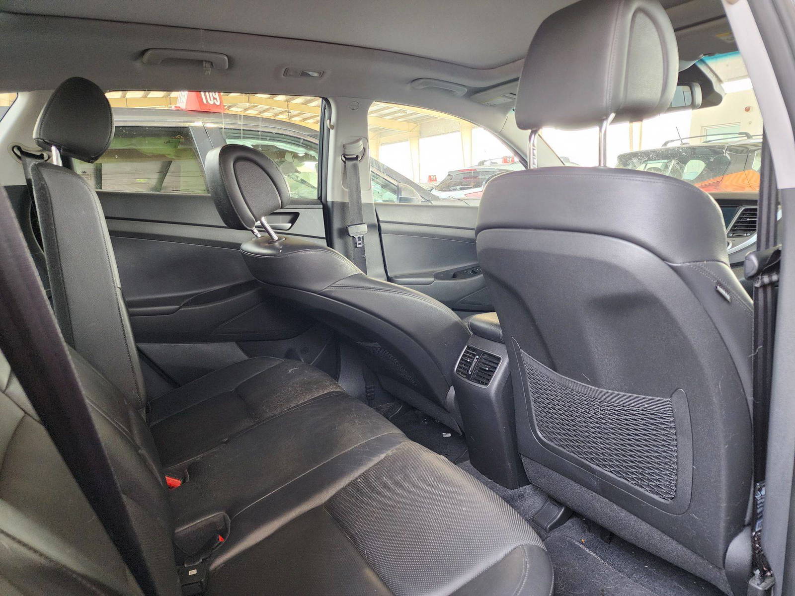 2016 HYUNDAI TUCSON — 126226 Miles — Lot 27GU146066 — Souq - Marhaba Auctions Used Cars - Image 4