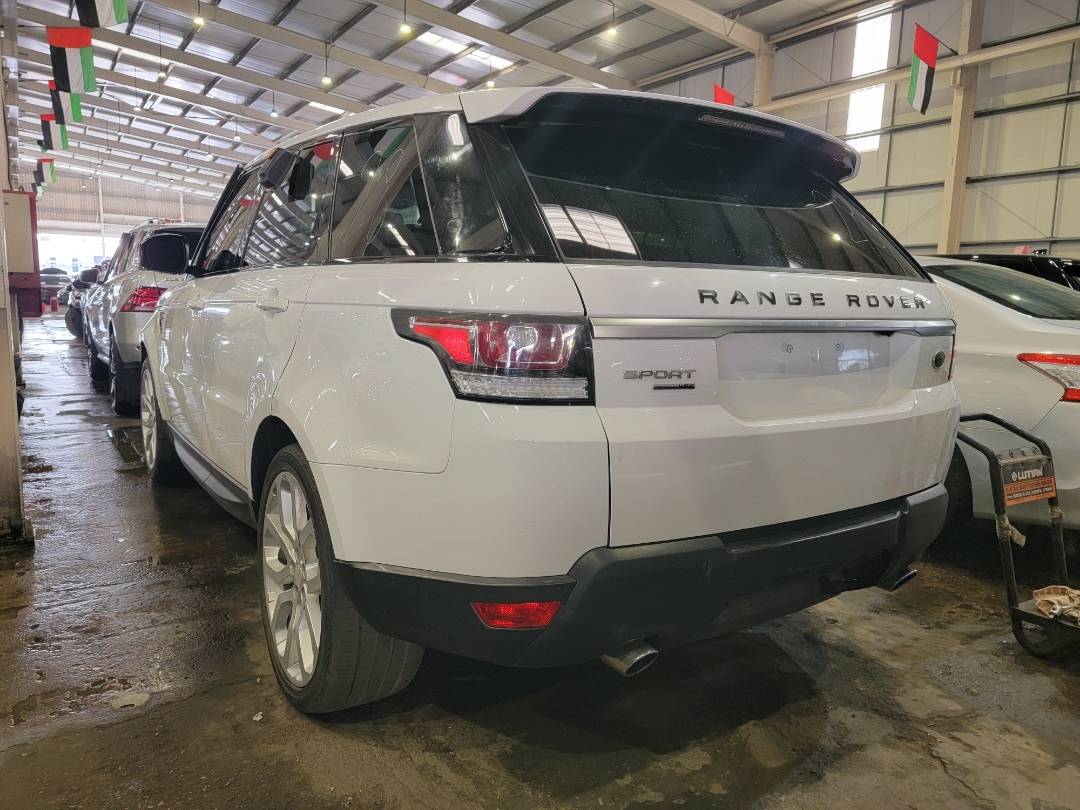 2014 LAND ROVER RANGE ROVER SPORT — 67265 Miles — Lot EA353003 — Main - Marhaba Auctions Used Cars - Image 4