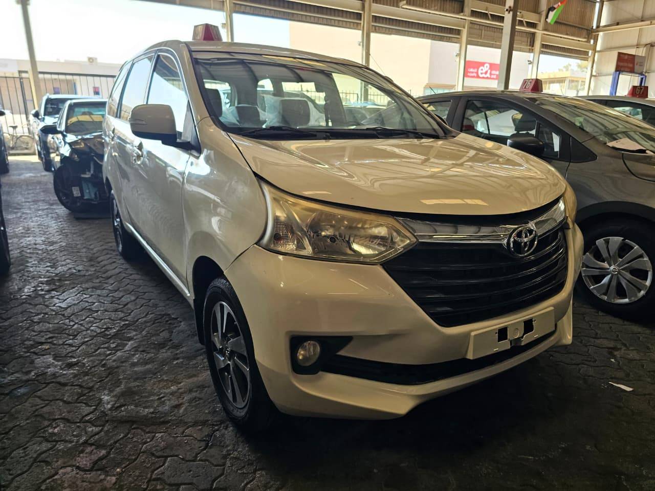 Toyota AVANZA 2017 view 2