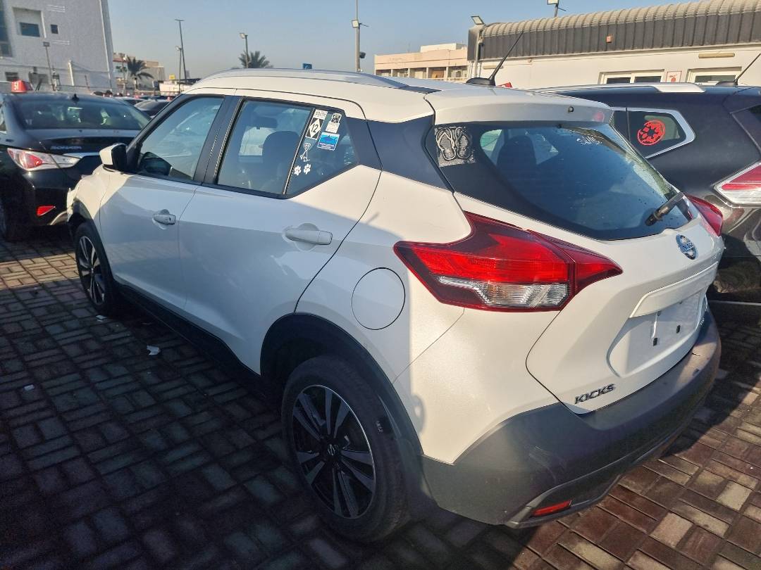 2018 NISSAN KICKS — 95453 Miles — Lot 509037 — Ind. 12 - Marhaba Auctions Used Cars - Image 4