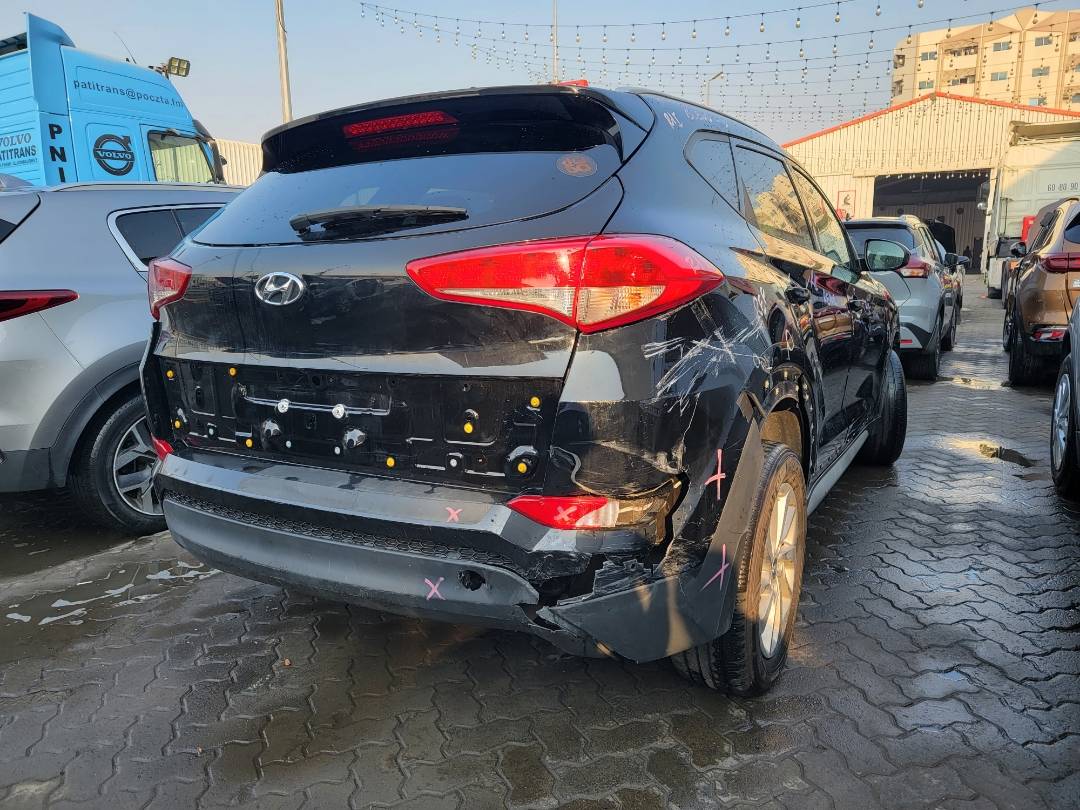 2018 HYUNDAI TUCSON — 84239 Miles — Lot 3JU655693 — Main - Marhaba Auctions Used Cars - Image 3