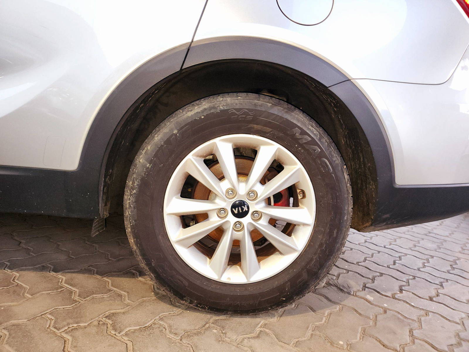 2020 KIA SORENTO — 117723 Miles — Lot 4508997 — Souq - Marhaba Auctions Used Cars - Image 10
