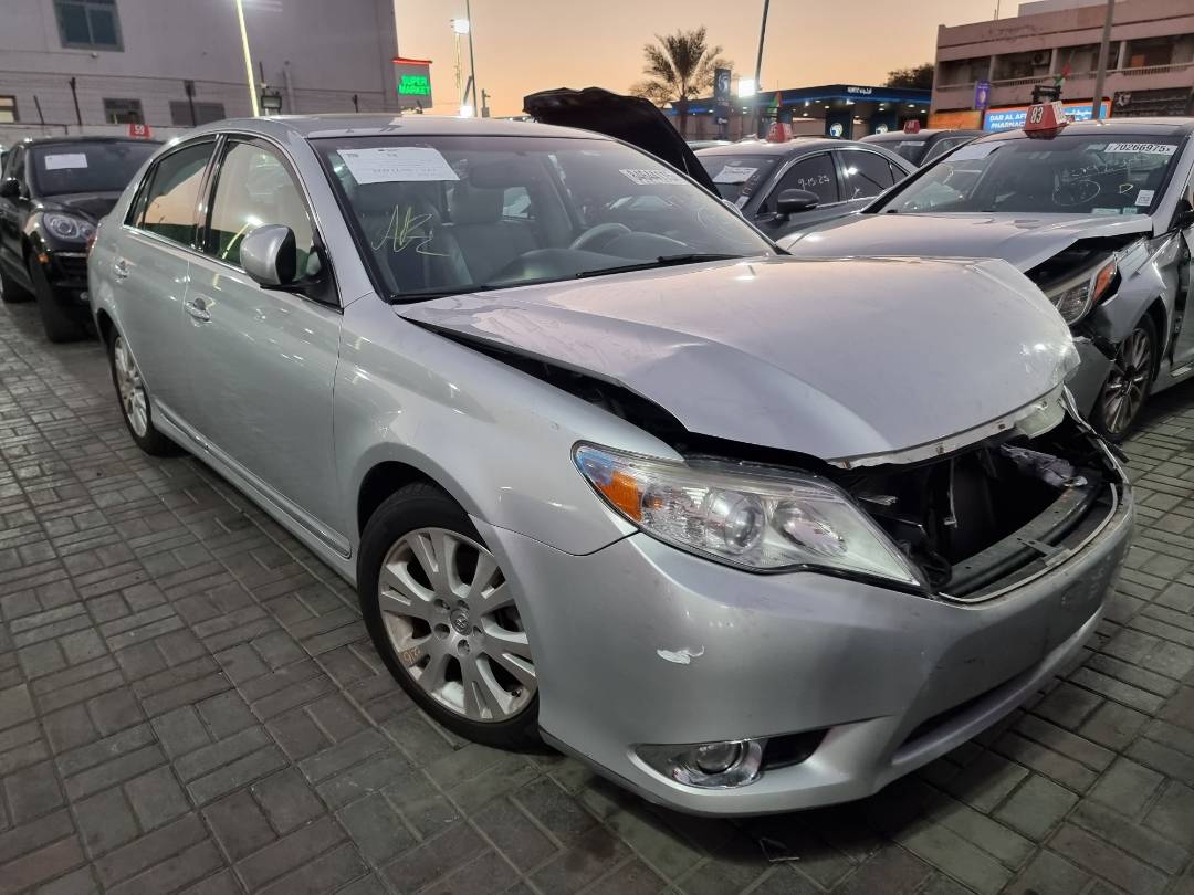 2012 TOYOTA AVALON — 156435 Miles — Lot 472649 — Ind. 12 - Marhaba Auctions Used Cars - Image 5