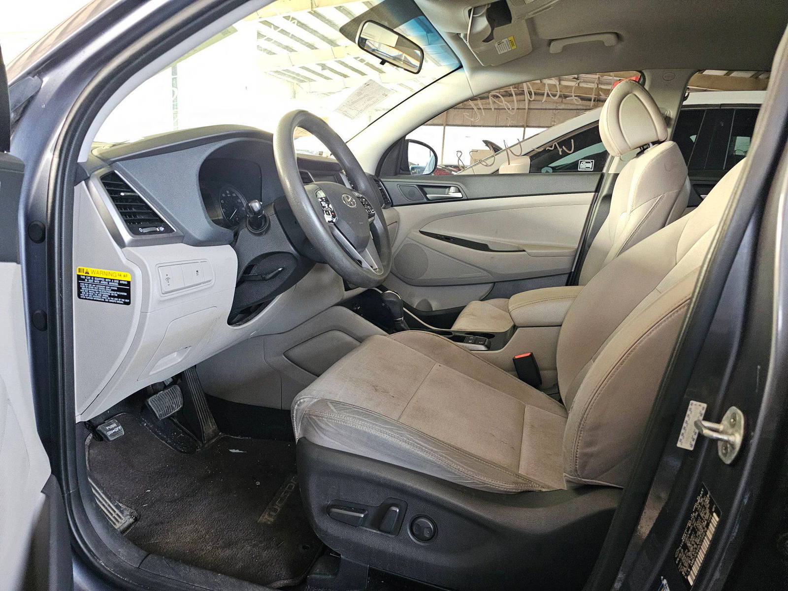 2018 HYUNDAI TUCSON — 197573 Miles — Lot 42996916 — Main - Marhaba Auctions Used Cars - Image 9