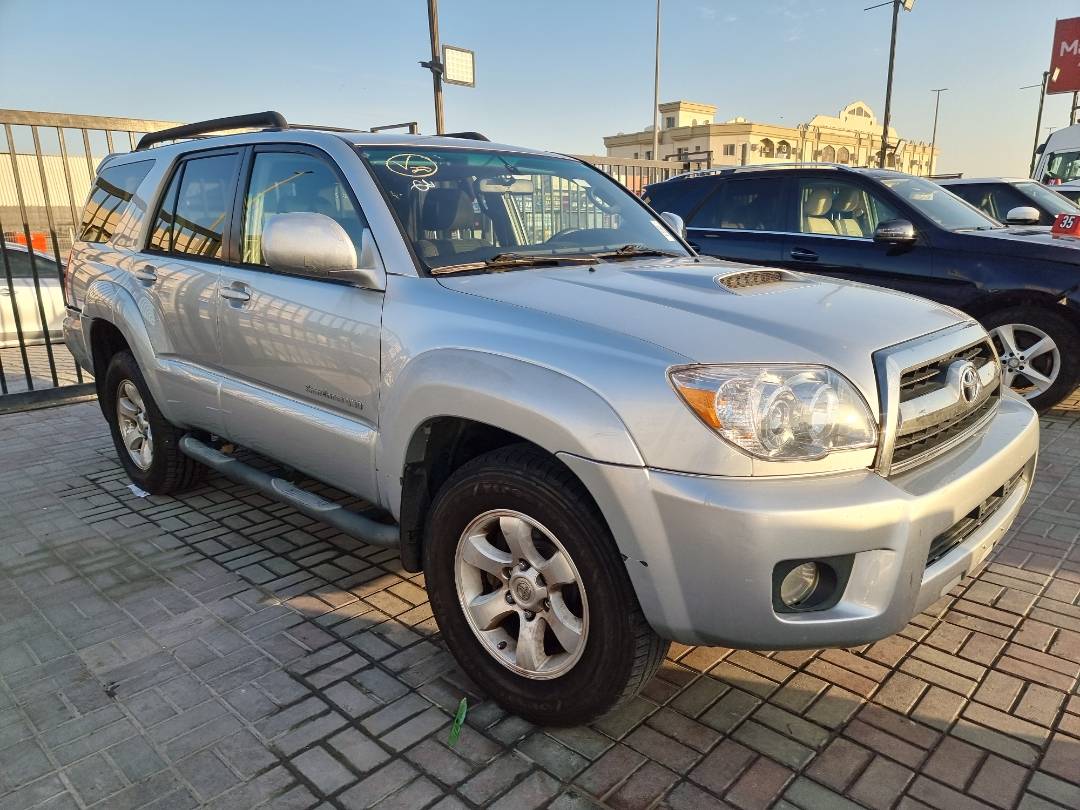 2006 TOYOTA 4RUNNER SR5 — 284692 Miles — Lot 82773 — Ind. 12 - Marhaba Auctions Used Cars - Image 3
