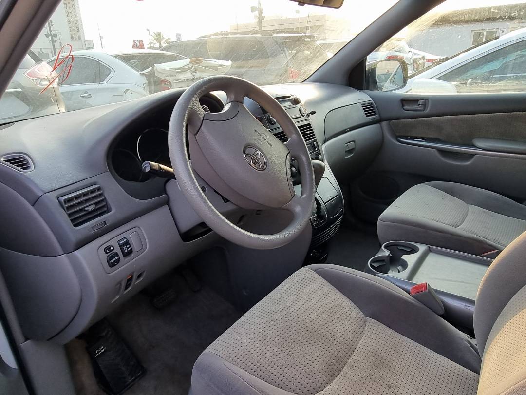 2009 TOYOTA SIENNA — 223108 KM — Lot 39083934 — Ind. 12 - Marhaba Auctions Used Cars - Image 6