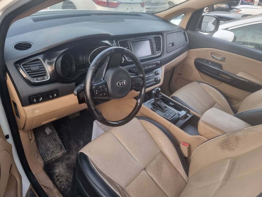 2015 KIA SEDONA — 210736 Miles — Lot 034550 — Ind. 12 - Marhaba Auctions Used Cars - Image 2