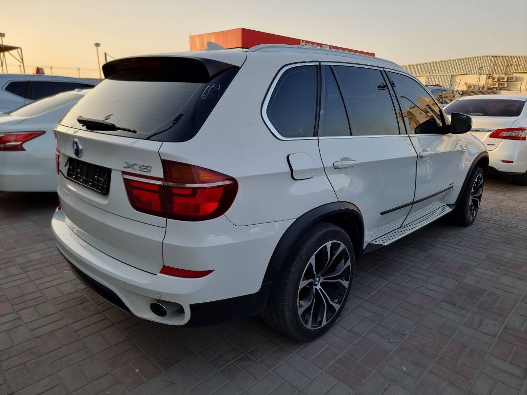 2012 BMW X 5 — 165141 KM — Lot 817815 — Ind. 12 - Marhaba Auctions Used Cars - Image 4