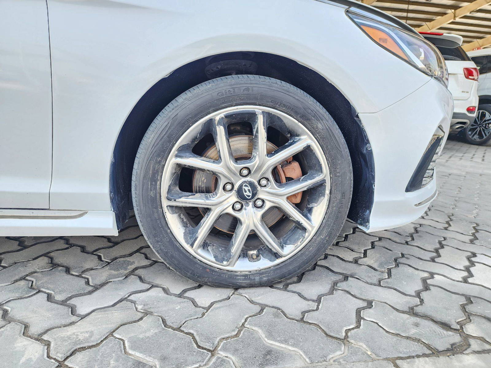 2018 HYUNDAI SONATA — 133224 Miles — Lot H692286 — Souq - Marhaba Auctions Used Cars - Image 11