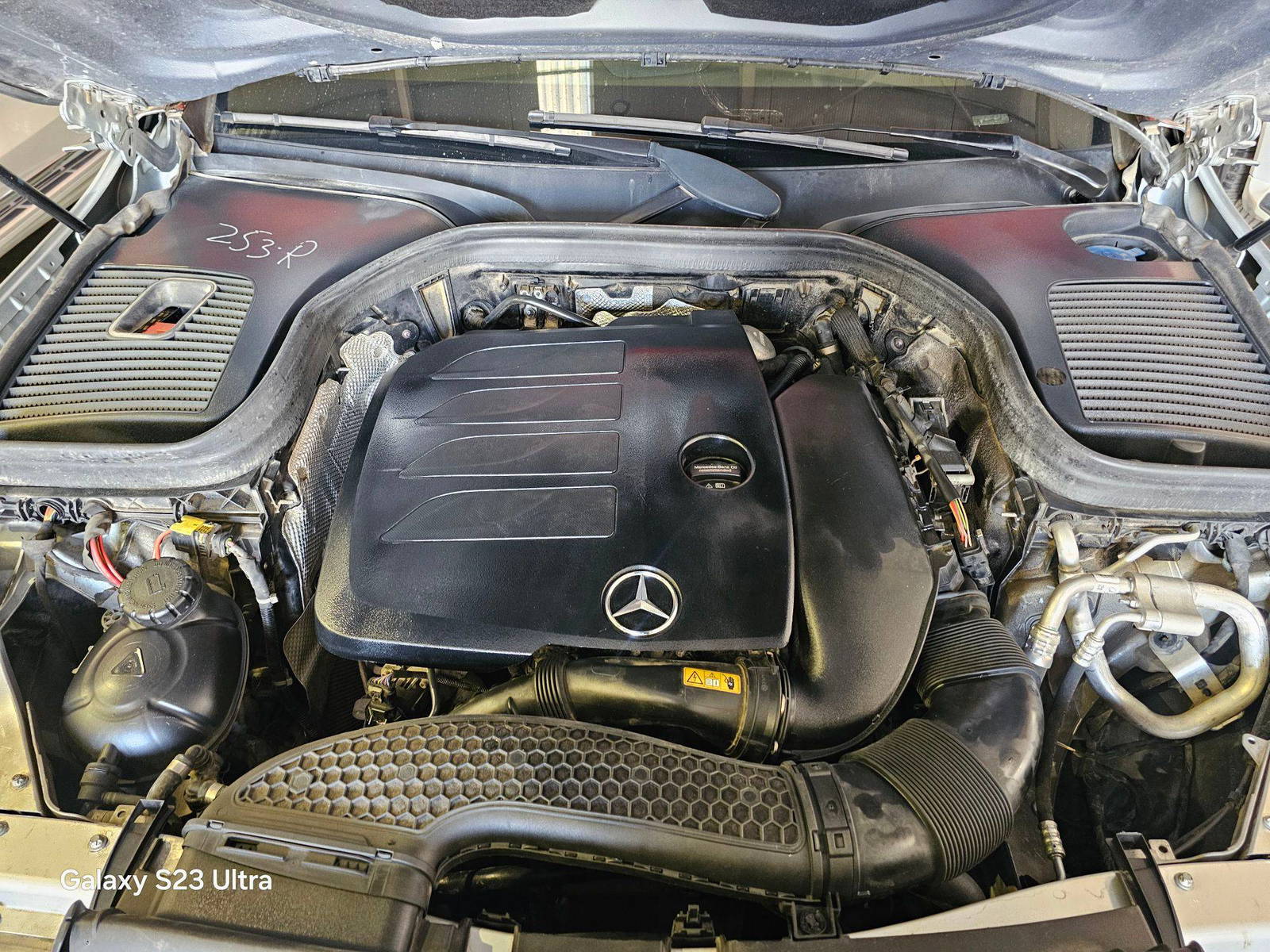 MERCEDES BENZ GLC-300 2021 - Marhaba Auction Used Cars - Image 12