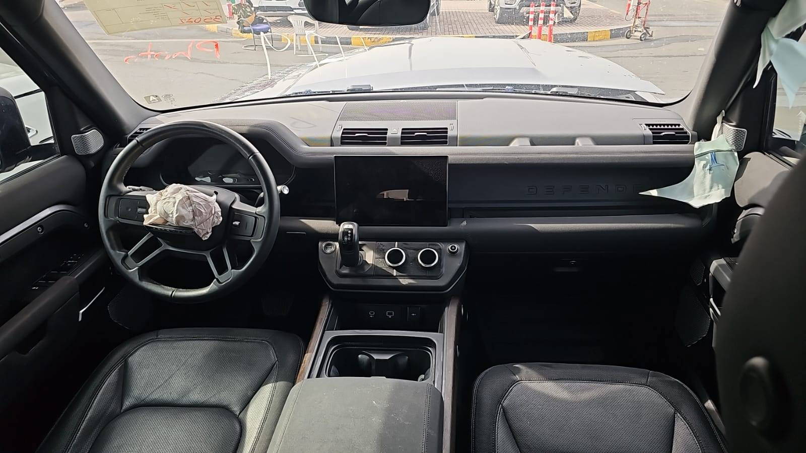 LAND ROVER DEFENDER 130 X DYNAMIC SE 2023 - Marhaba Auction Used Cars - Image 8