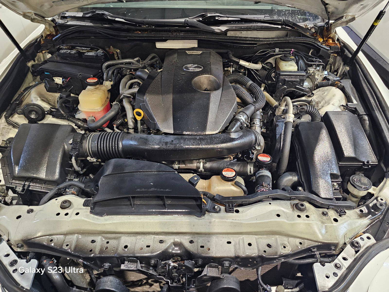 LEXUS IS 200T 2016 - Marhaba Auction Used Cars - Image 10