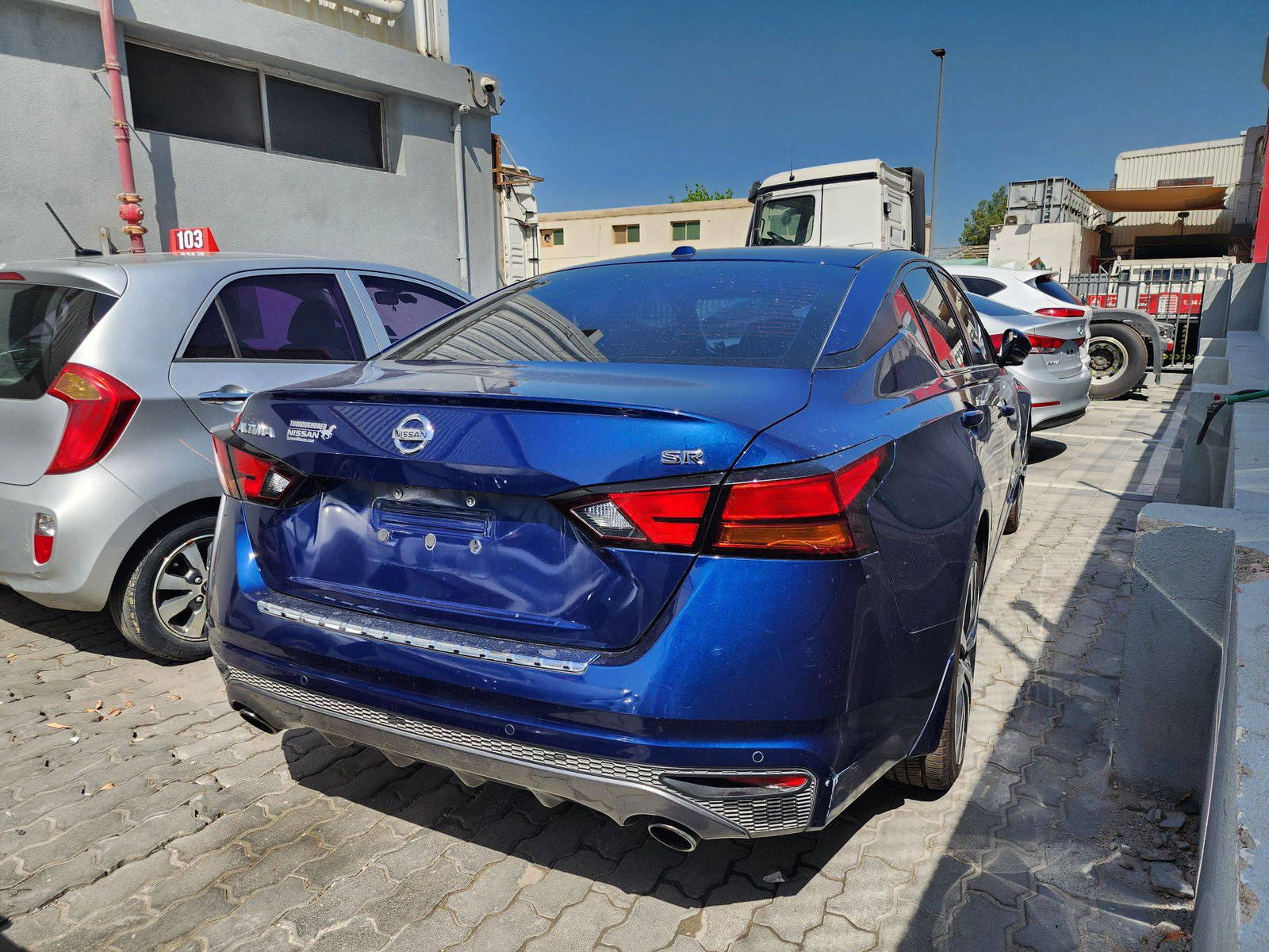 2020 NISSAN ALTIMA — 168569 Miles — Lot 41078192 — Souq - Marhaba Auctions Used Cars - Image 11