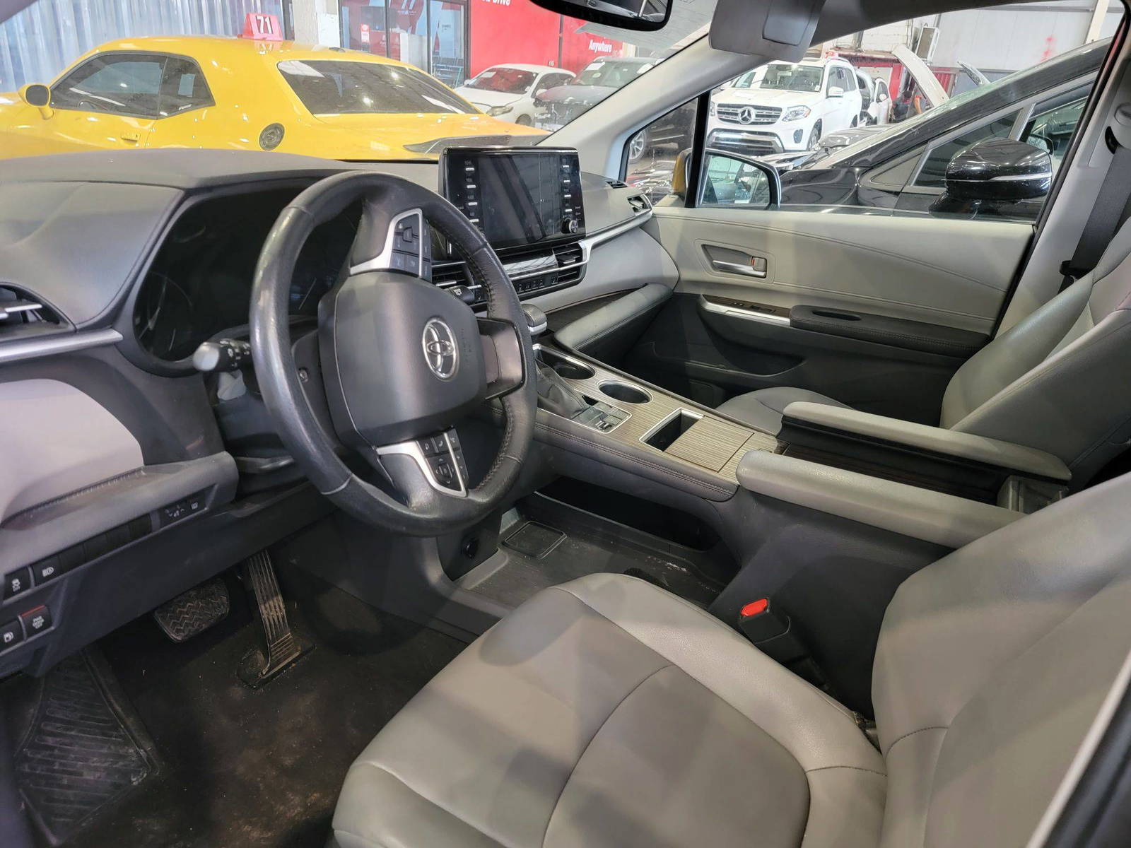 TOYOTA SIENNA 2022 - Marhaba Auction Used Cars - Image 6