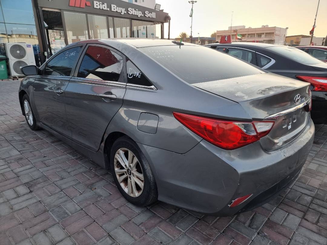 2014 HYUNDAI SONATA — 155138 Miles — Lot 215478 — Ind. 12 - Marhaba Auctions Used Cars - Image 5