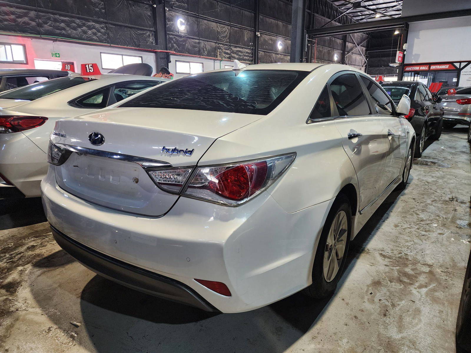 2014 HYUNDAI SONATA — 178277 KM — Lot 097041 — Al Quoz - Marhaba Auctions Used Cars - Image 4