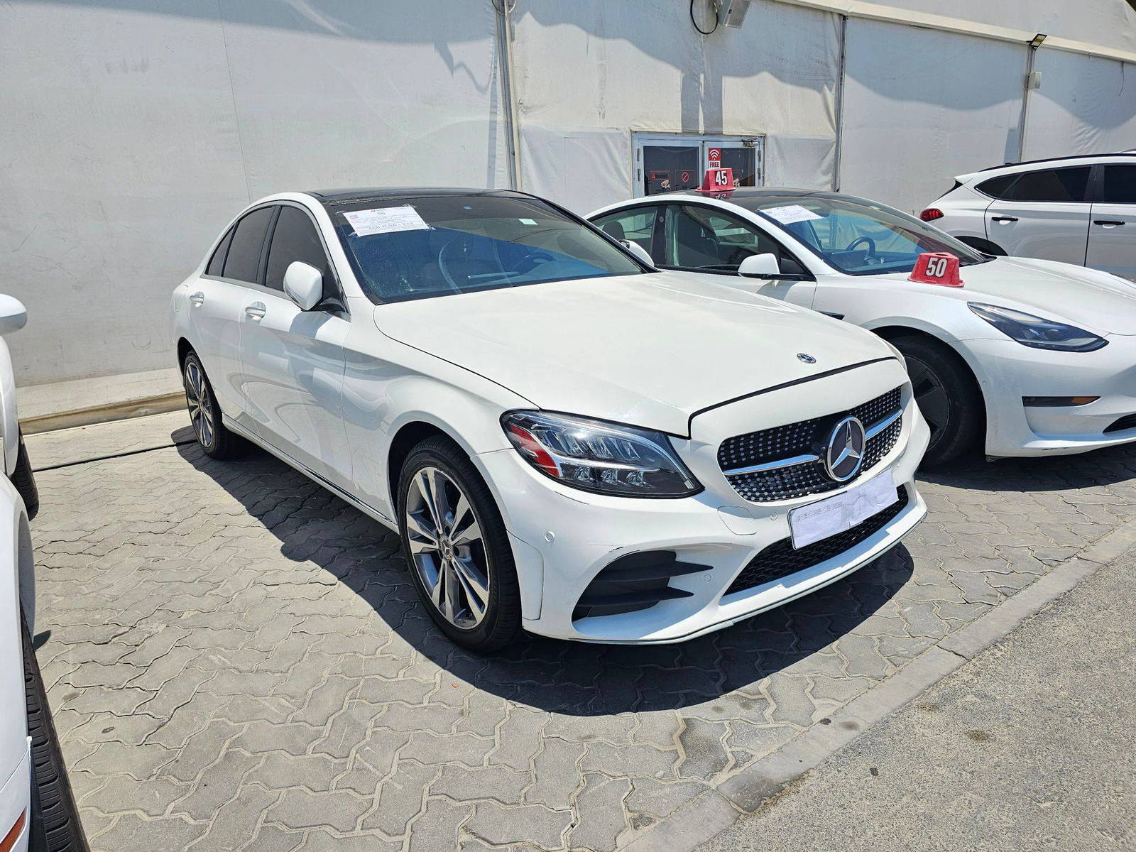 MERCEDES BENZ C300 2021 view 2