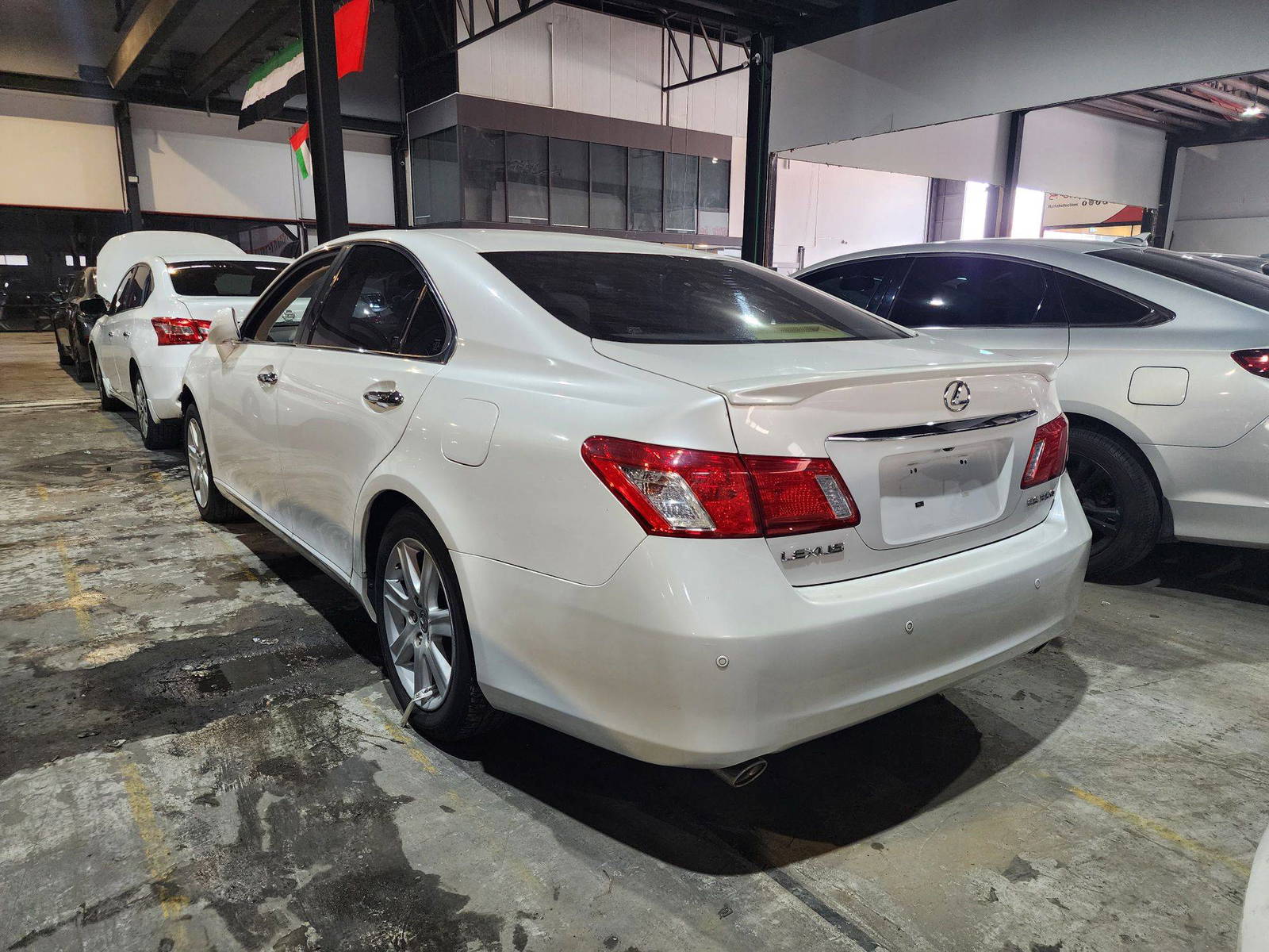 2009 LEXUS ES 350 — 172455 Miles — Lot 2310783 — Al Quoz - Marhaba Auctions Used Cars - Image 5