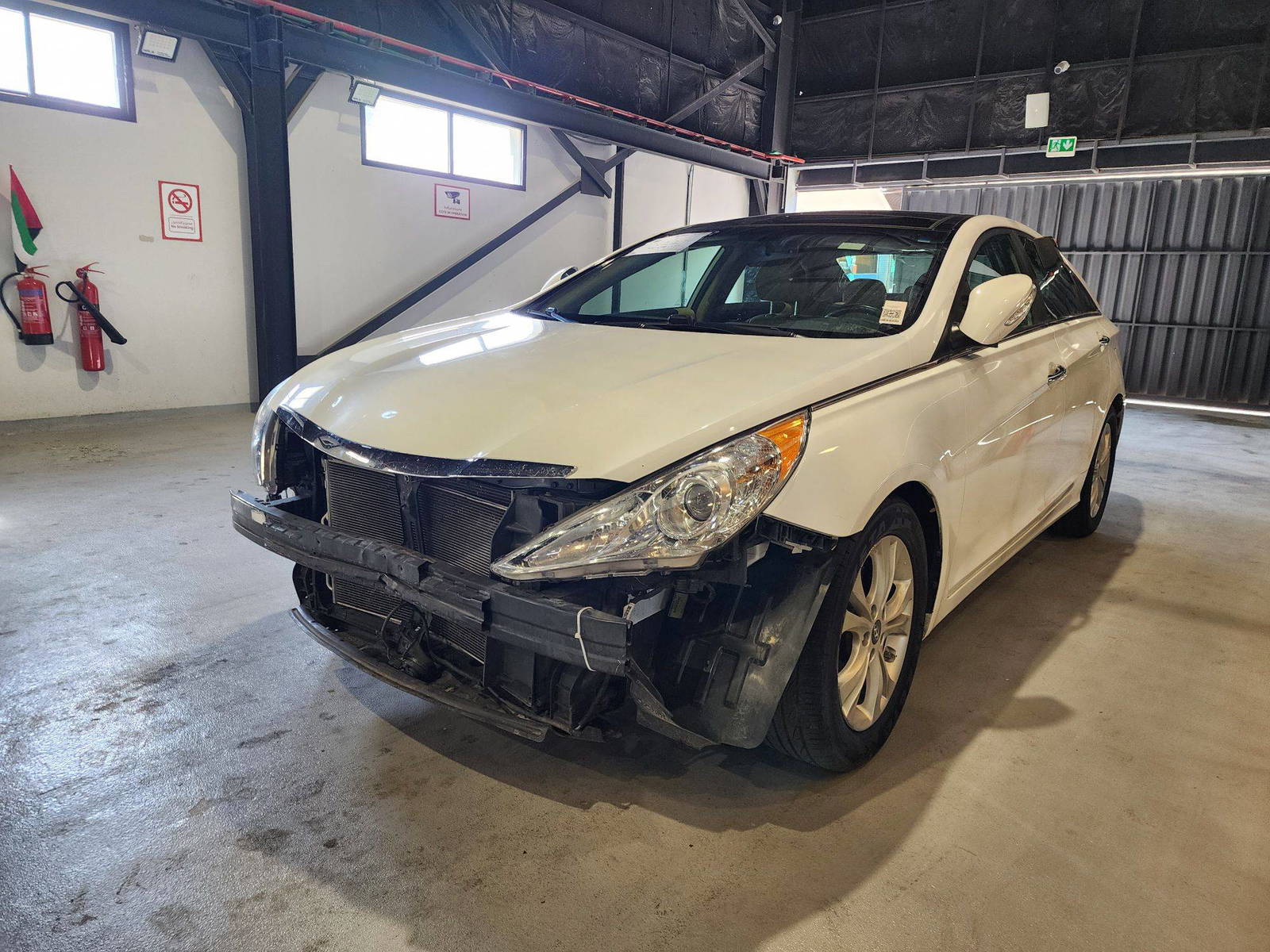 2013 HYUNDAI SONATA — 142304 Miles — Lot 86420 — Al Quoz - Marhaba Auctions Used Cars - Image 6