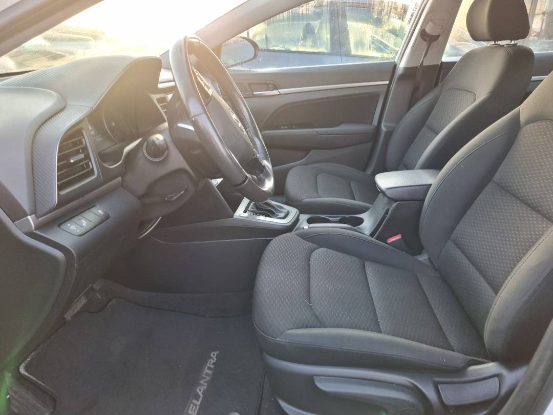 2019 HYUNDAI ELANTRA — 171213 KM — Lot 125487 — Ind. 12 - Marhaba Auctions Used Cars - Image 8
