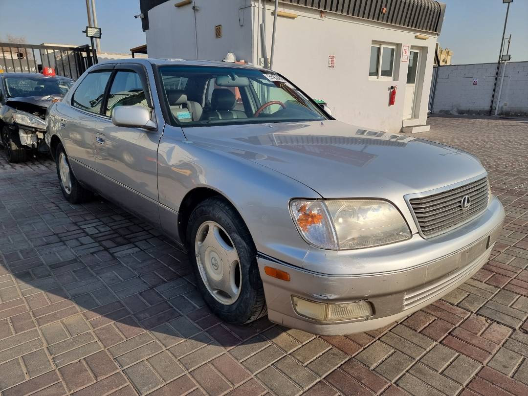 1999 LEXUS LS 400 — 166456 Miles — Lot 1325487 — Ind. 12 - Marhaba Auctions Used Cars - Image 3