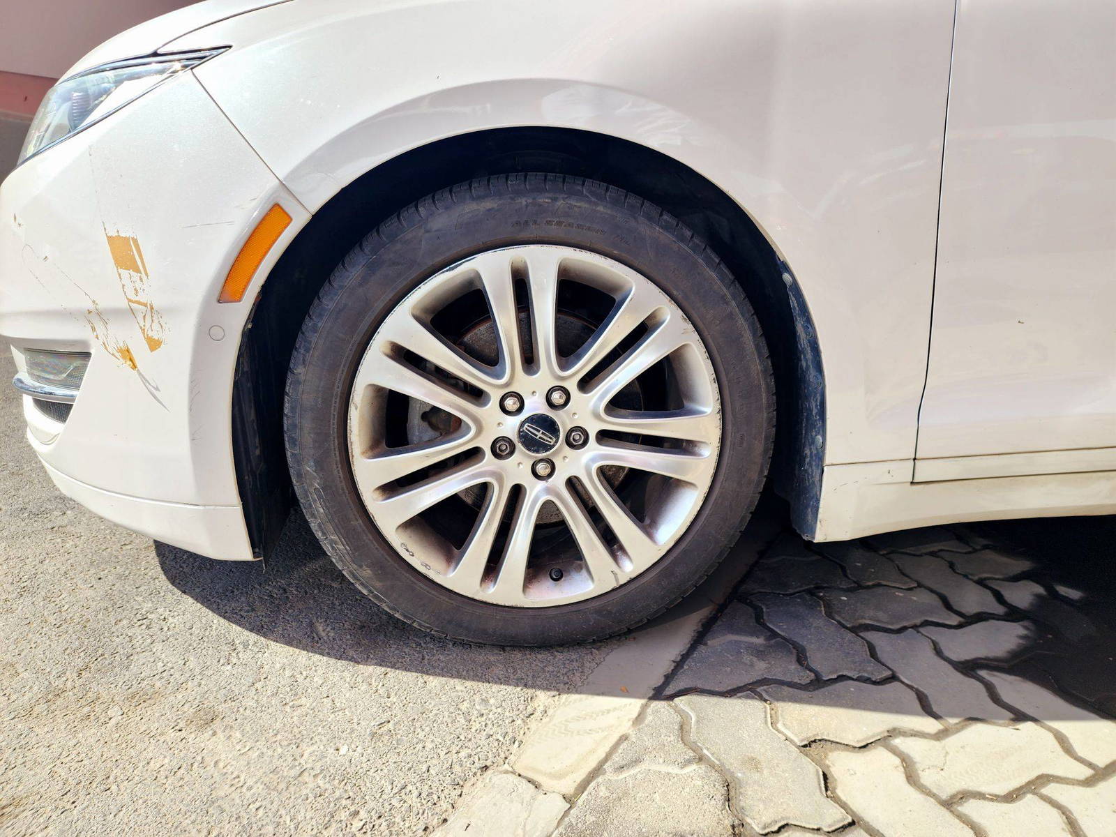 2014 LINCOLN MKZ — 206376 KM — Lot ER813015 — Souq - Marhaba Auctions Used Cars - Image 11