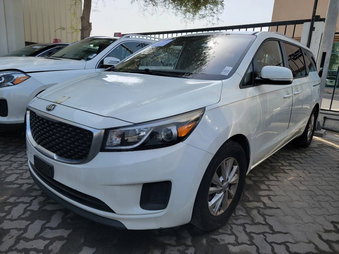 2015 KIA SEDONA — 98822 Miles — Lot 38812679 — Main - Marhaba Auctions Used Cars - Image 4