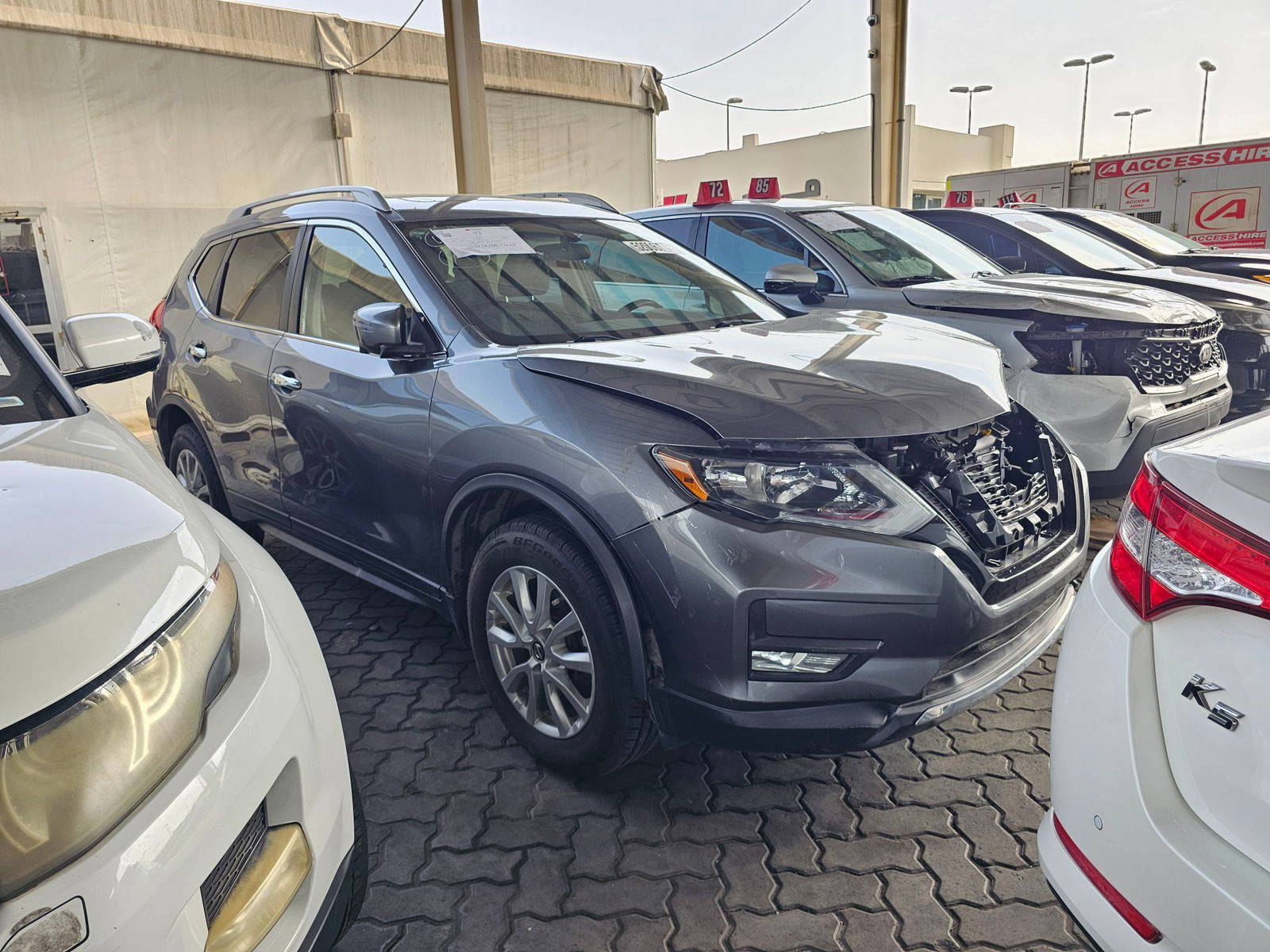 2018 NISSAN ROGUE — 130459 KM — Lot 52006715 — Souq - Marhaba Auctions Used Cars - Image 4