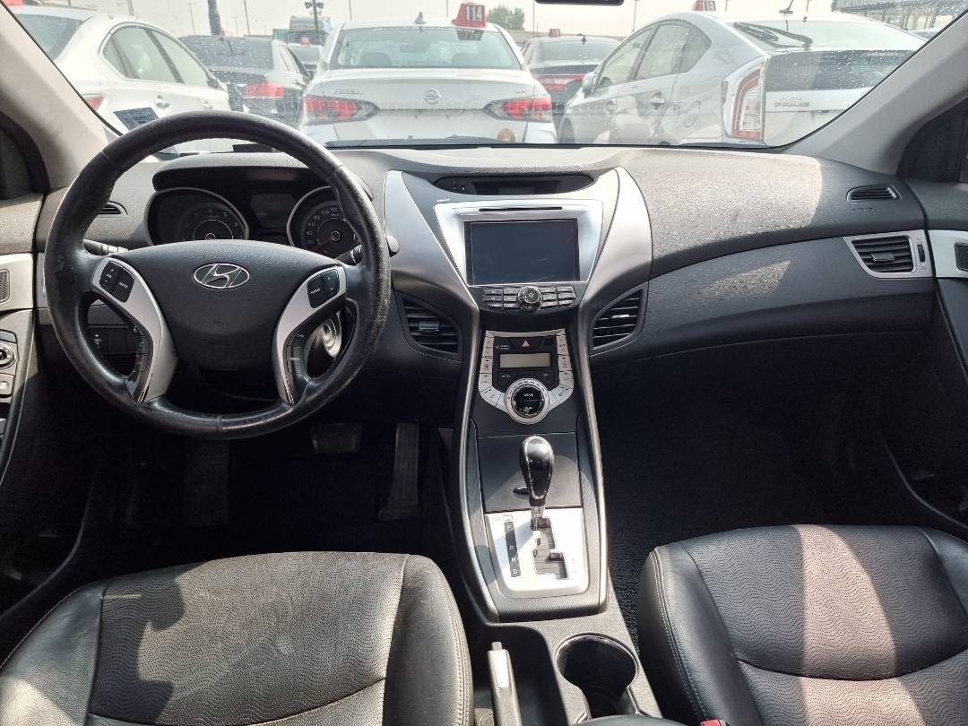 2011 HYUNDAI AVANTE — 126030 KM — Lot 124587 — Ind. 12 - Marhaba Auctions Used Cars - Image 7