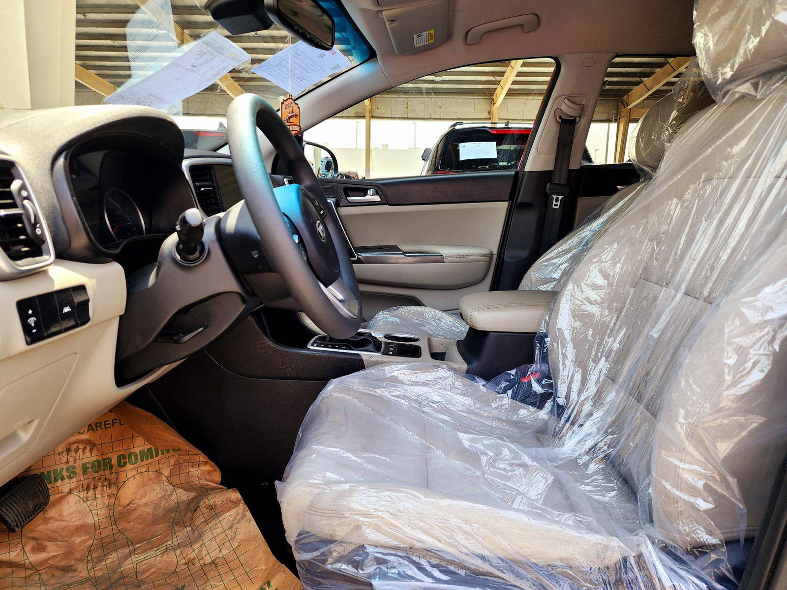 2022 KIA SPORTAGE — 152966 Miles — Lot N7980586 — Main - Marhaba Auctions Used Cars - Image 8