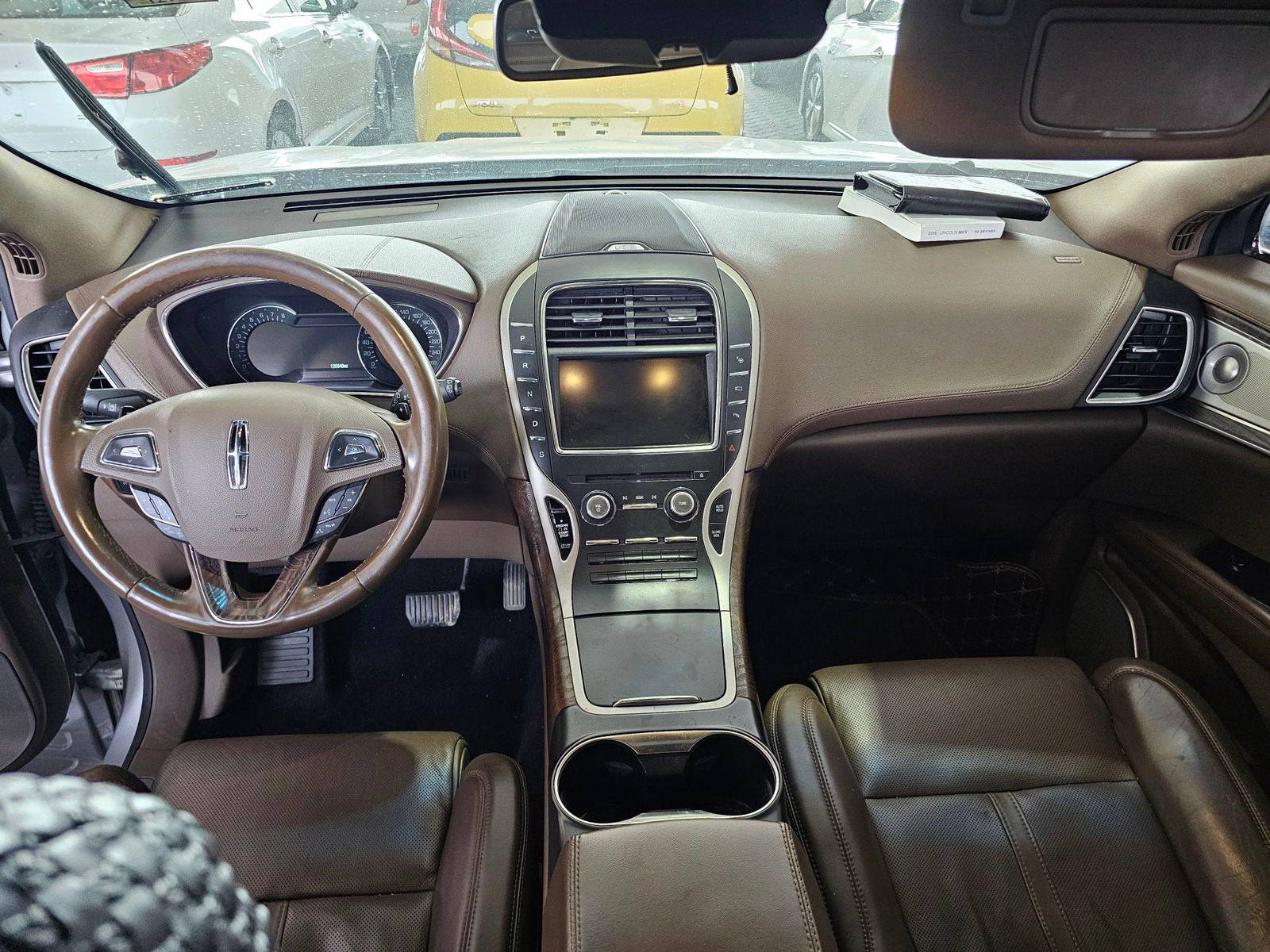2016 LINCOLN MKX — 194649 KM — Lot 25288 — Main - Marhaba Auctions Used Cars - Image 7