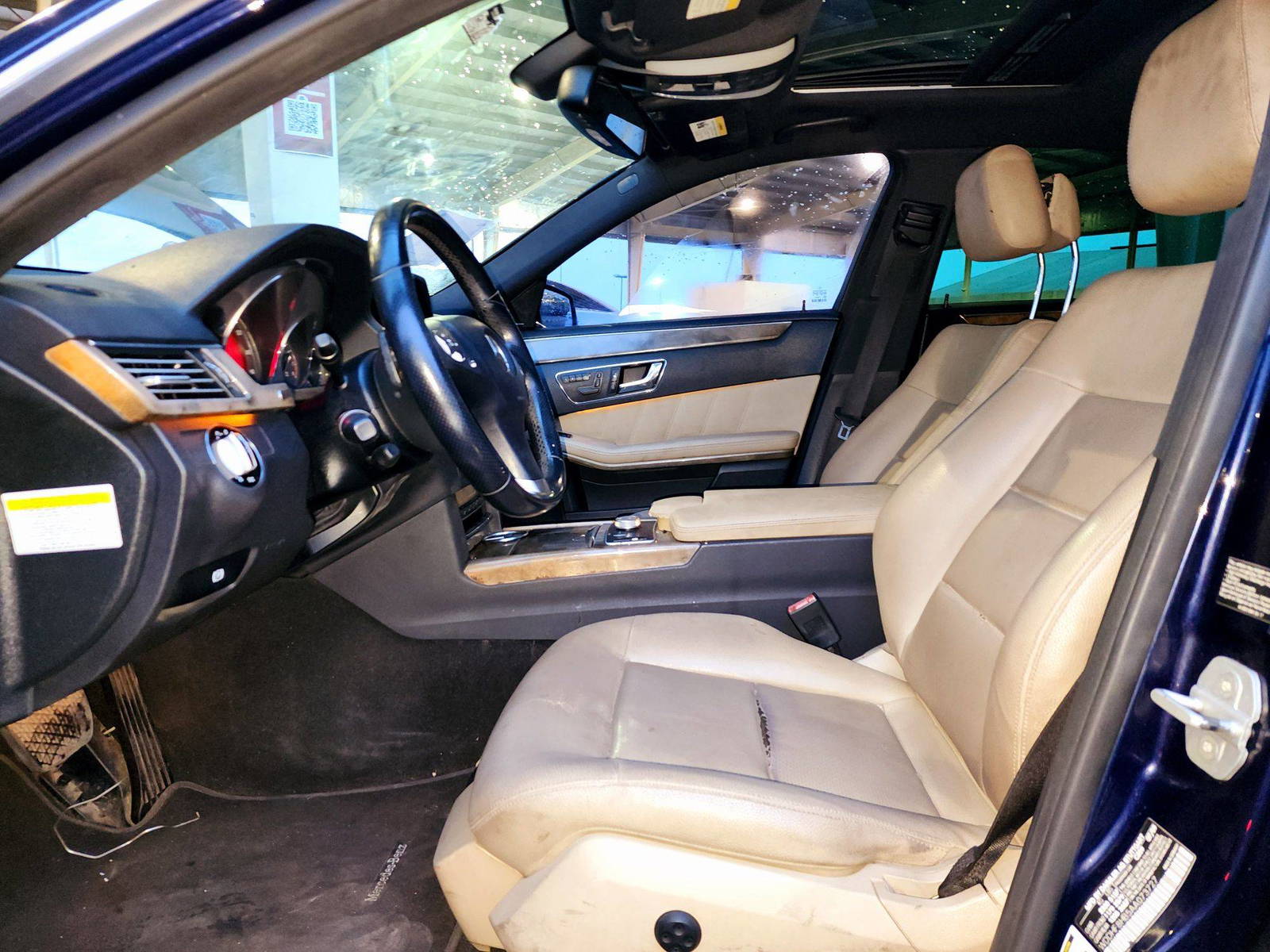 2010 MERCEDES BENZ E 350 — 170843 Miles — Lot AA073727 — Souq - Marhaba Auctions Used Cars - Image 9